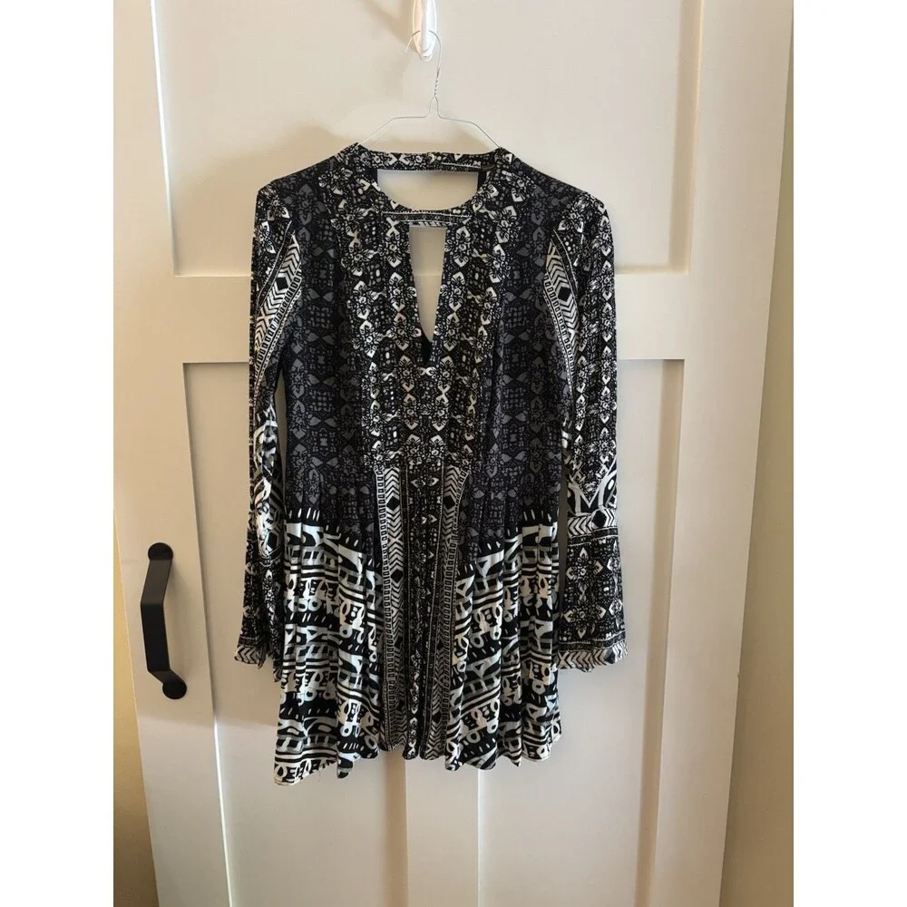 Free People Size 6 Black White Boho Tunic Dress Long Sleeve Keyhole Top